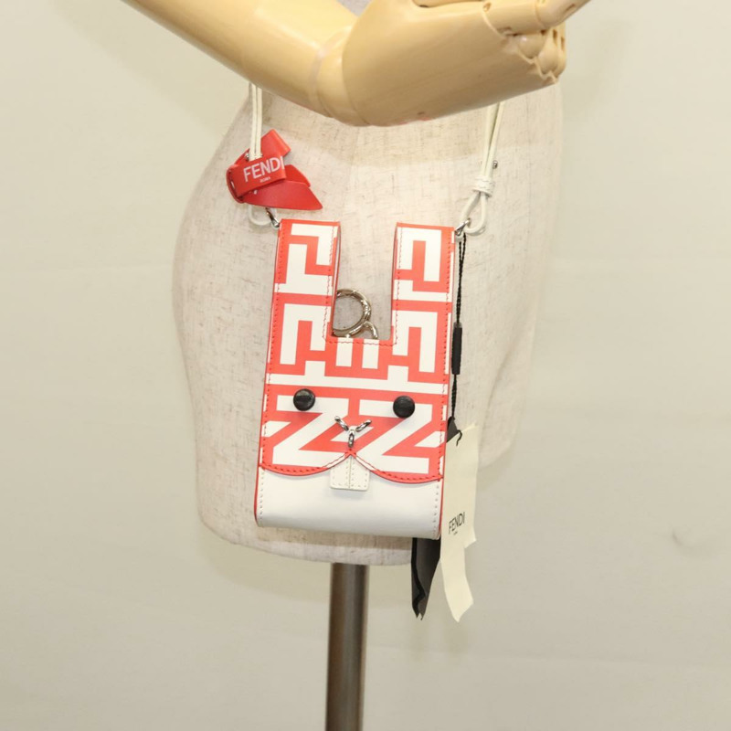 【日本直送】FENDI 與 Mark Jacobs 聯名款 Bunny 皮革手袋，白色、紅色、銀色，正品 BD1711M-22