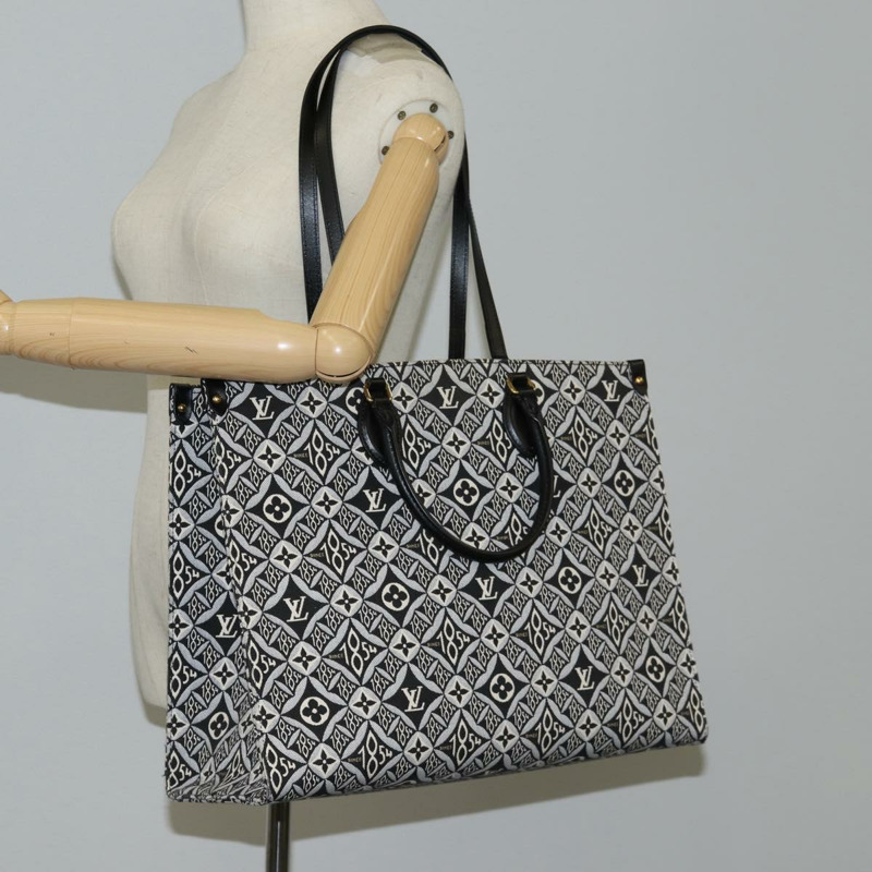 【日本直送】路易威登 Monogram Jaguar On The Go GM 手提包 黑色 M57207 正品 BA1538SAM-26