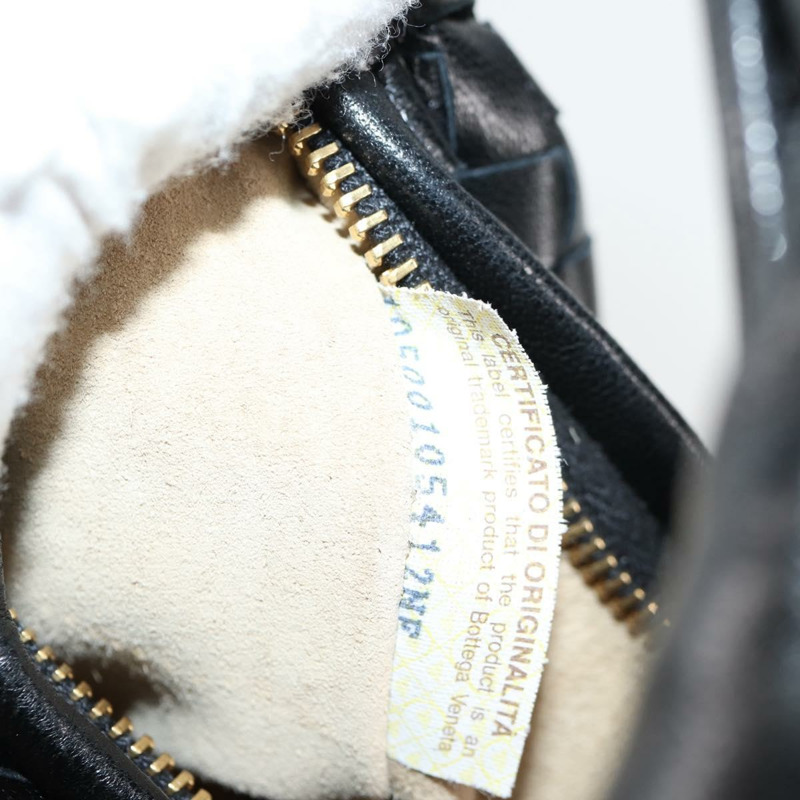 【日本直送】BOTTEGA VENETA INTRECCIATO 迷你流浪漢手提包皮革黑金正品 am8217M-10