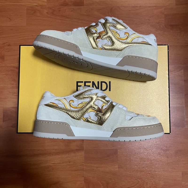 VERSACE/範思哲 x FENDI芬迪聯名板鞋女款 白色 38碼-1