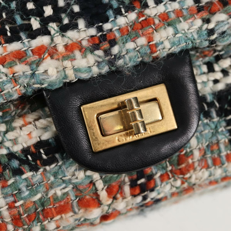 【日本直送】香奈兒 Matelasse 23 鏈條肩背包，斜紋軟呢淺藍色，金色雙C標誌，正品編號 120174SM-19