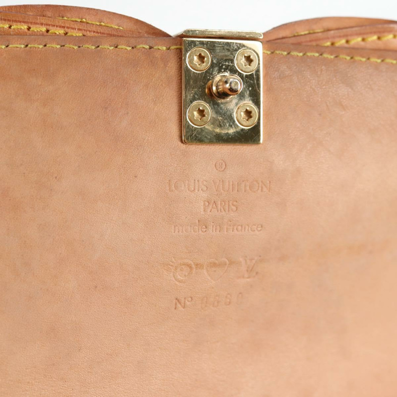 【日本直送】路易威登 Monogram Pochette Eye Miss You 手提包 白色 M92055 正品 121439M-19