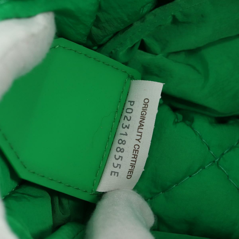 【日本直送】BOTTEGA VENETA MAXI INTRECCIATO 尼龍材質加厚科技卡帶包 Auth 115238M-11