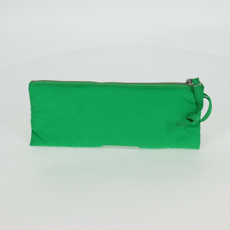 【日本直送】BOTTEGA VENETA MAXI INTRECCIATO 尼龍材質加厚科技卡帶包 Auth 115238M-22