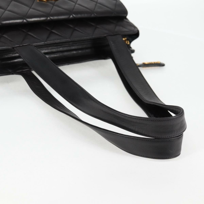 【日本直送】香奈兒 (CHANEL) 絎縫托特包，羊皮材質，黑色，金色雙C標誌，正品編號 bs25490V-6