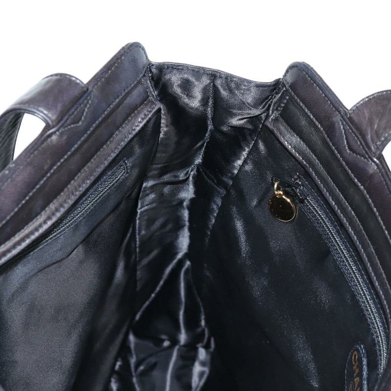 【日本直送】香奈兒 (CHANEL) 絎縫托特包，羊皮材質，黑色，金色雙C標誌，正品編號 bs25490V-21