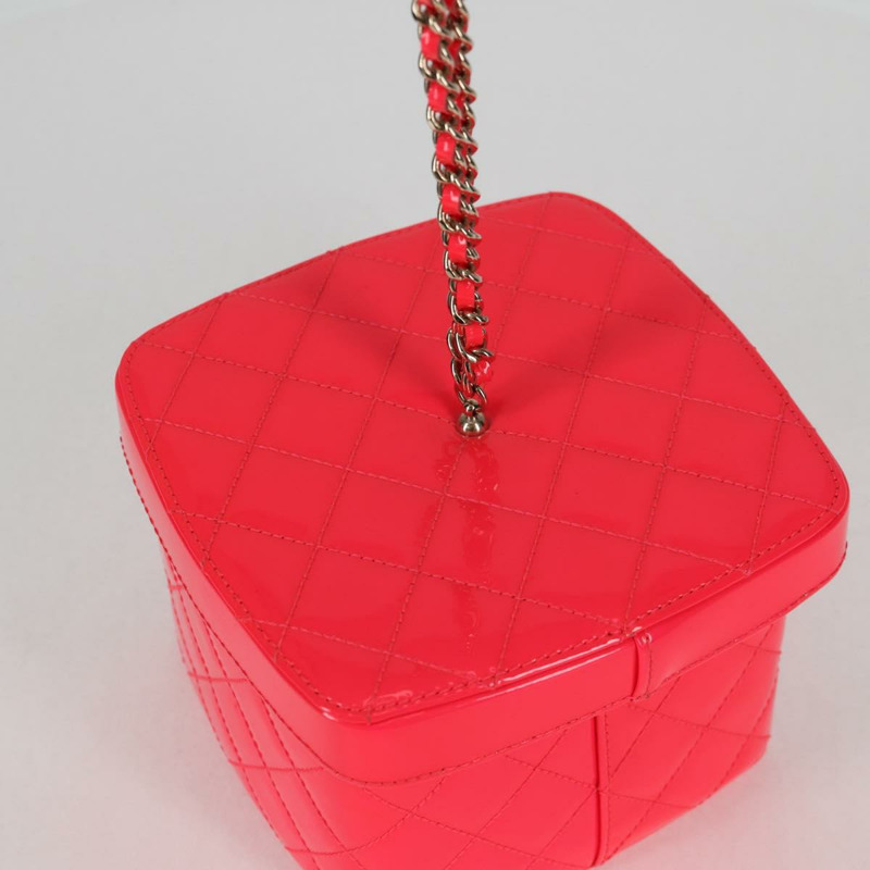 【日本直送】香奈兒 (CHANEL) Matelasse Vanity Pouch Enamel Pink Gold CC Auth 123518SAM-5