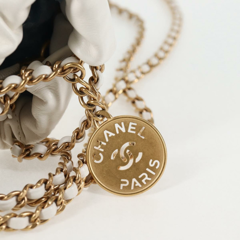 【日本直送】香奈兒雙色鏈條 Chanel 22 迷你包 羊皮 兩用 白色 CC 標誌 正品 BD2189SAM-8