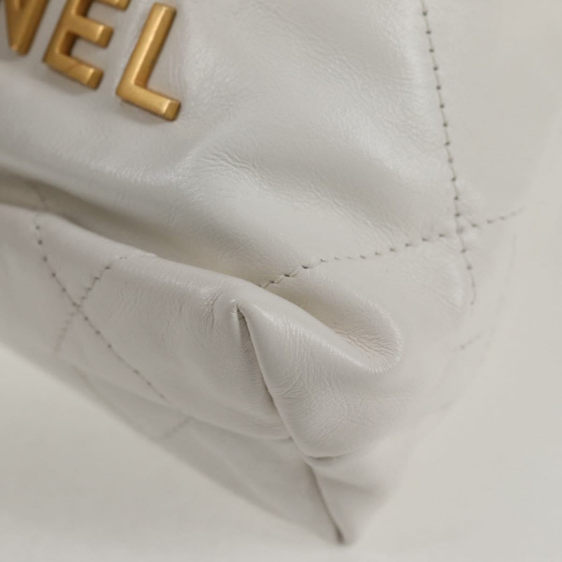 【日本直送】香奈兒雙色鏈條 Chanel 22 迷你包 羊皮 兩用 白色 CC 標誌 正品 BD2189SAM-14