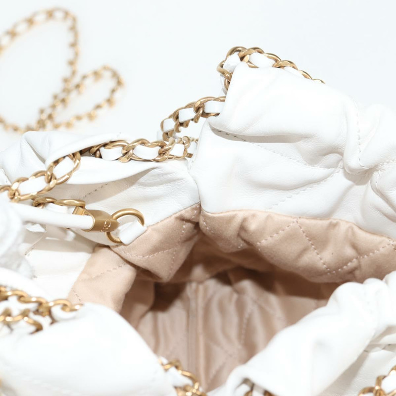 【日本直送】香奈兒雙色鏈條 Chanel 22 迷你包 羊皮 兩用 白色 CC 標誌 正品 BD2189SAM-20