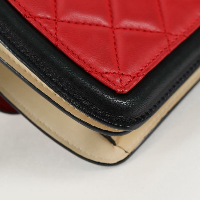 【日本直送】香奈兒 (CHANEL) 絎縫鏈條單肩包，羊皮材質，紅色，銀色雙C標誌，正品編號 127167SAM-15