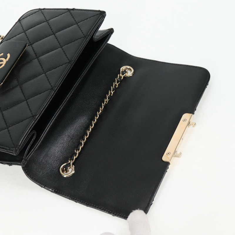 【日本直送】香奈兒 (CHANEL) 絎縫鏈條肩背包，羊皮材質，黑色，金色雙C標誌，正品編號 127542SAM-9