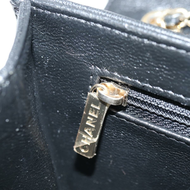 【日本直送】香奈兒 (CHANEL) 絎縫鏈條肩背包，羊皮材質，黑色，金色雙C標誌，正品編號 127542SAM-20