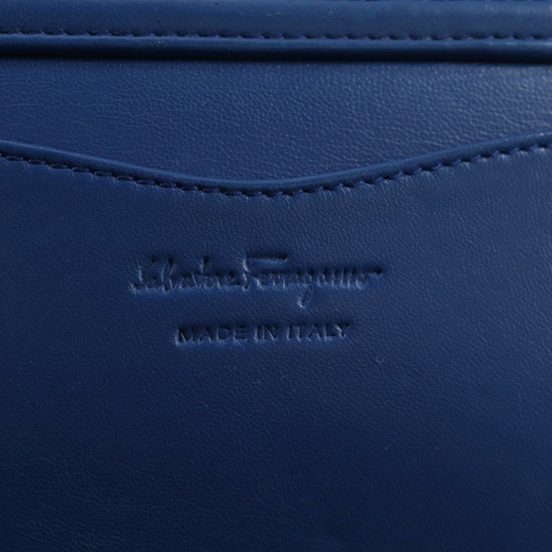 【日本直送】Salvatore Ferragamo Gancini 鏈條單肩包，皮革材質，藍色金色，正品，貨號 131644SM-17