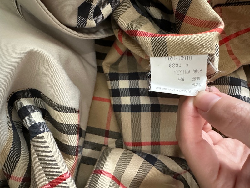 Burberry 經典格紋長款風衣-6