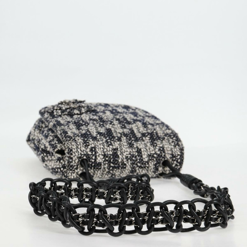 【日本直送】香奈兒鏈條肩背包，斜紋軟呢布料，黑色，銀色雙C標誌，正品編號131083SM-6