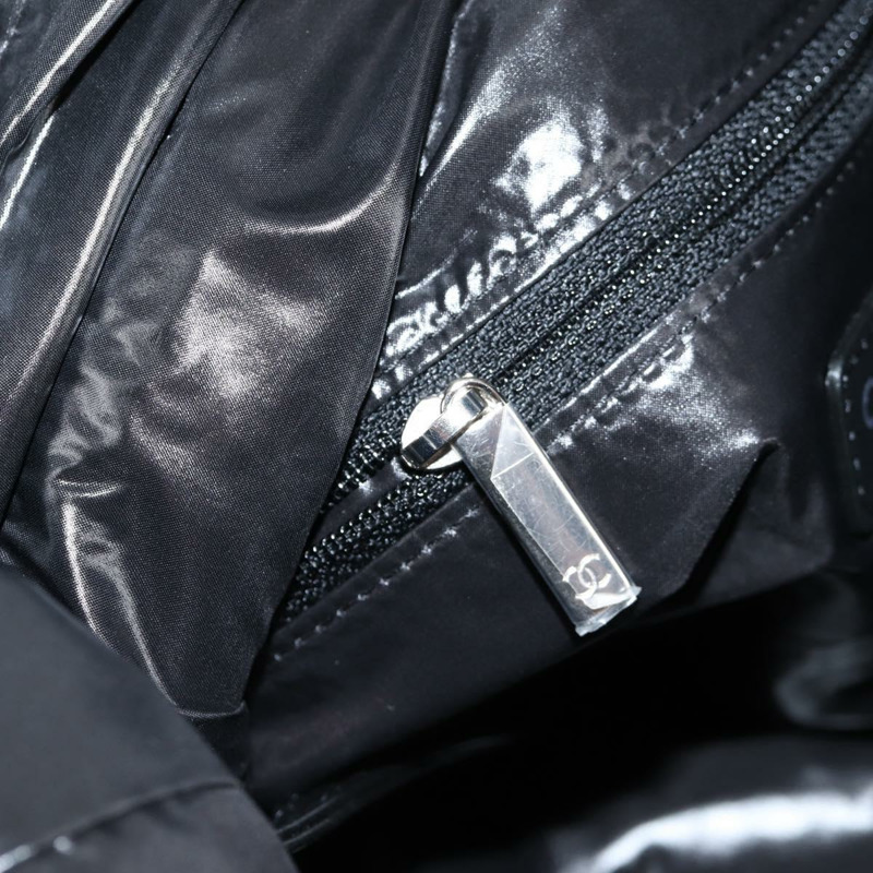 【日本直送】香奈兒 (CHANEL) 雙色肩背包，羊毛皮革，黑色，CC標誌，貨號130048SM-27