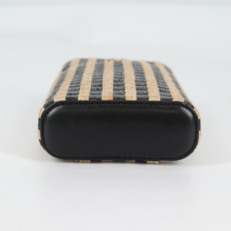 【日本直送】香奈兒鏈手機殼，拉菲草編織，米色金色，CC標誌，正品編號140901SAM-5