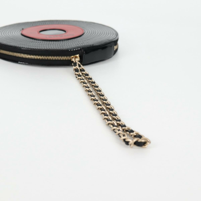 【日本直送】香奈兒漆皮黑色雙C標誌手拿包 Auth 136541SM-6