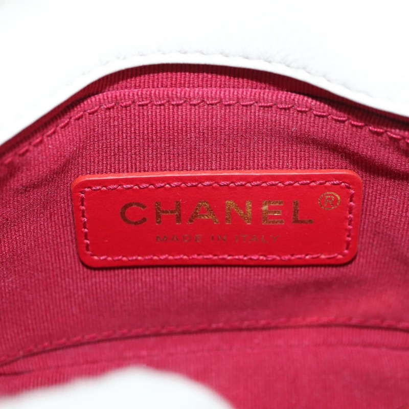 【日本直送】香奈兒鏈絎縫單肩包，羊皮材質，白色金色雙C標誌，正品編號140124SAM-21