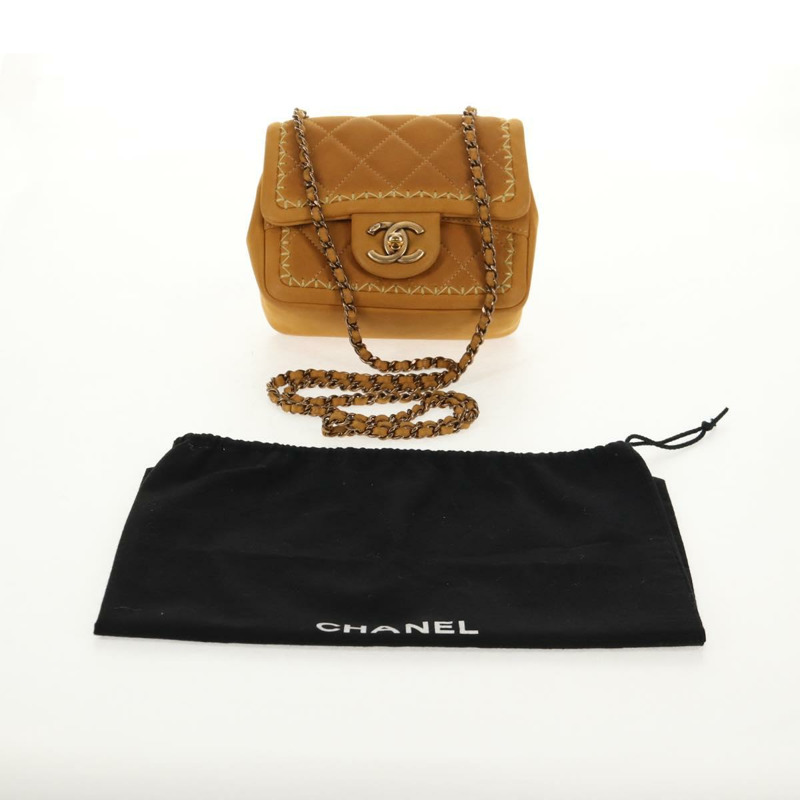 【日本直送】香奈兒鏈條肩背包，麂皮材質，金色，CC標誌，正品編號145362SAM-11