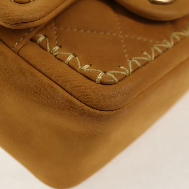 【日本直送】香奈兒鏈條肩背包，麂皮材質，金色，CC標誌，正品編號145362SAM-14