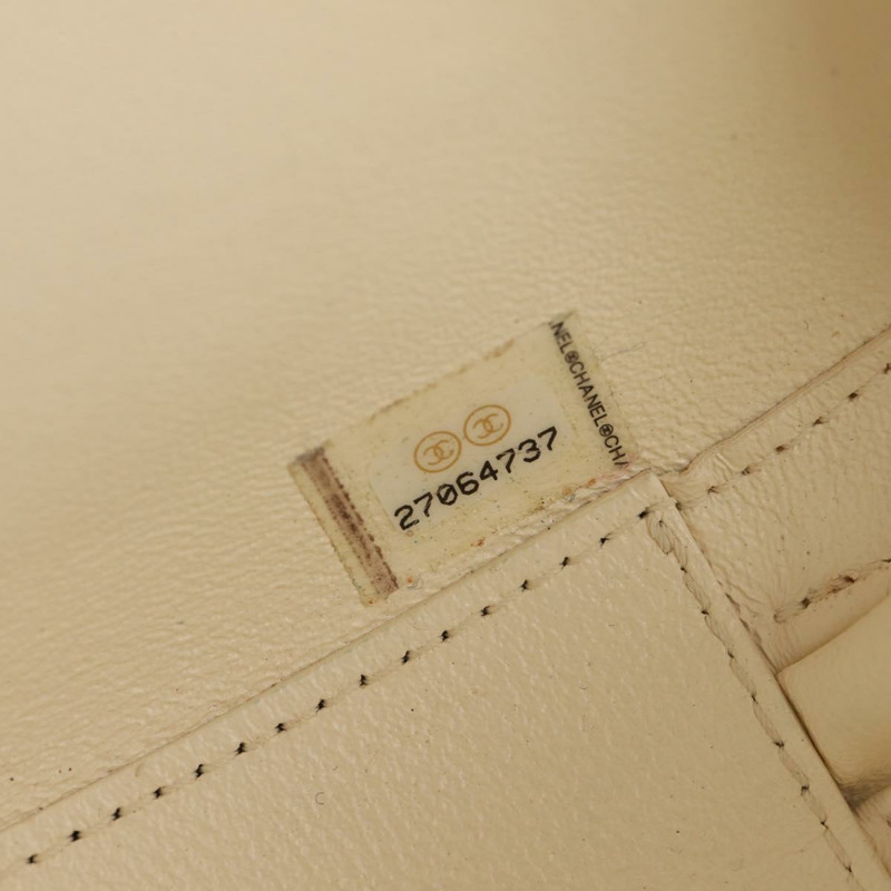 【日本直送】香奈兒 V 字縫線鏈單肩包 白色皮革 金色 CC 標誌 Auth 146360SM-11