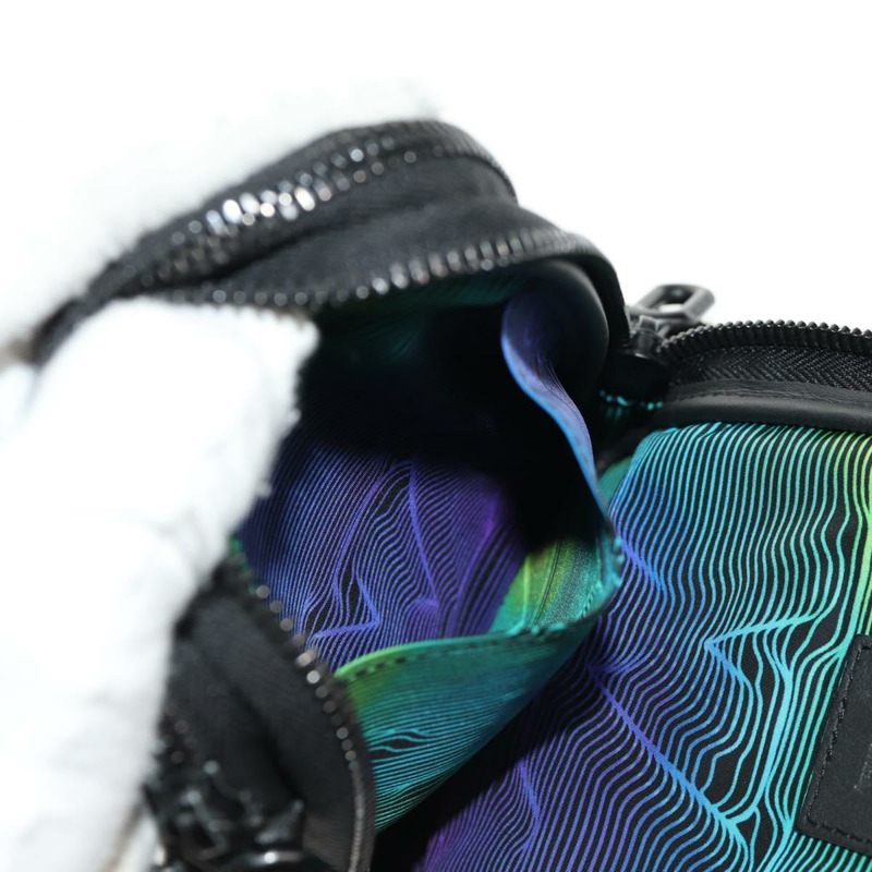 【日本直送】路易威登 3D Monogram 雙手機袋 黑色 M80141 LV 正品 140387SM-25