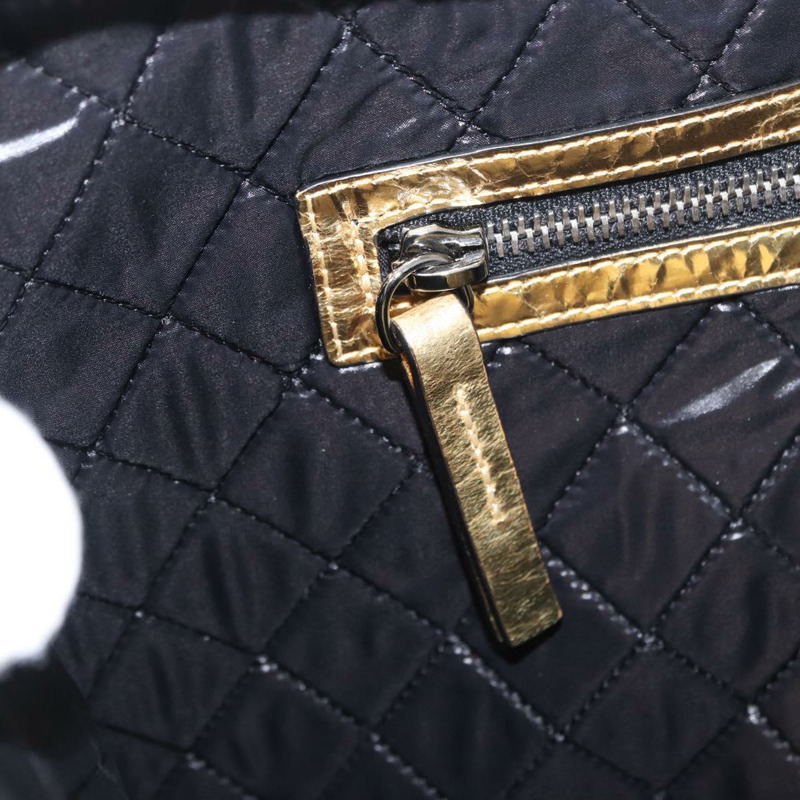 【日本直送】香奈兒金色雙C標誌皮革手拿包，貨號152375SM-19