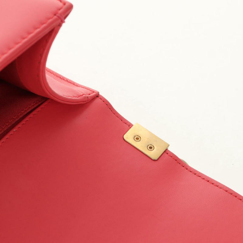 【日本直送】香奈兒 (CHANEL) 鏈條絎縫 Boy Chanel 包，羊皮材質，粉紅色金色雙C標誌，正品編號 144832SAM-21