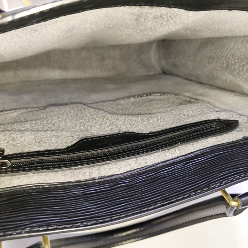 LOUIS VUITTON SAC PLAT 大號黑色EPI牛皮 水波纹琴譜包手提包金色五金-11