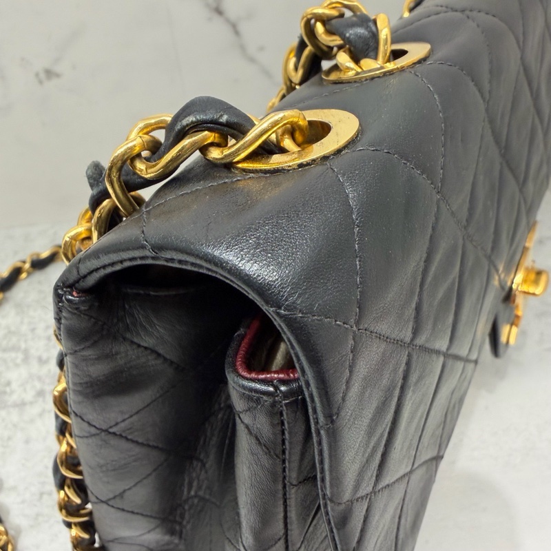 Chanel • 經典黑金羊皮貝嫂包 34-18