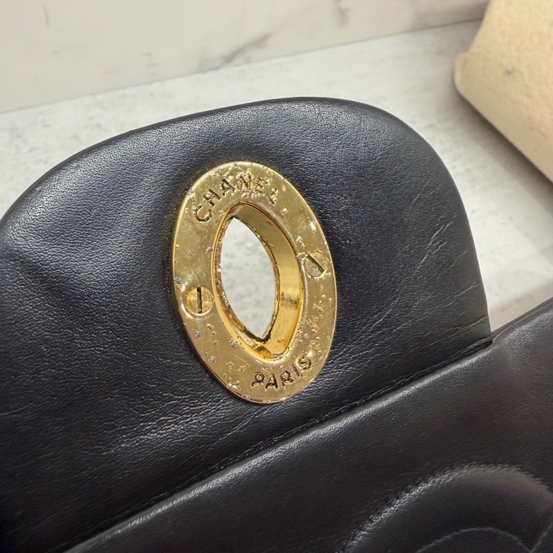 Chanel • 經典黑金羊皮貝嫂包 34-36
