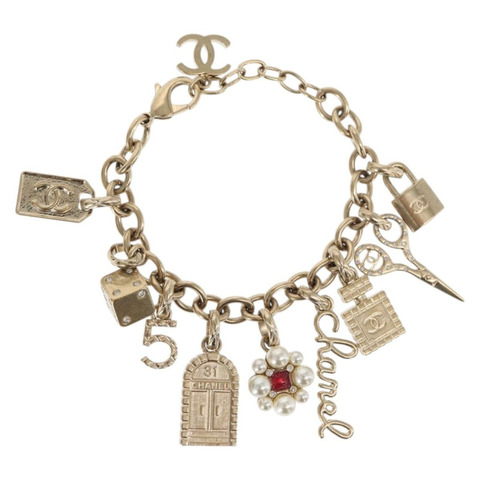 香奈兒 COCO 標誌手鐲，金色金屬材質，CC 標誌，正品編號 BA9218SAM