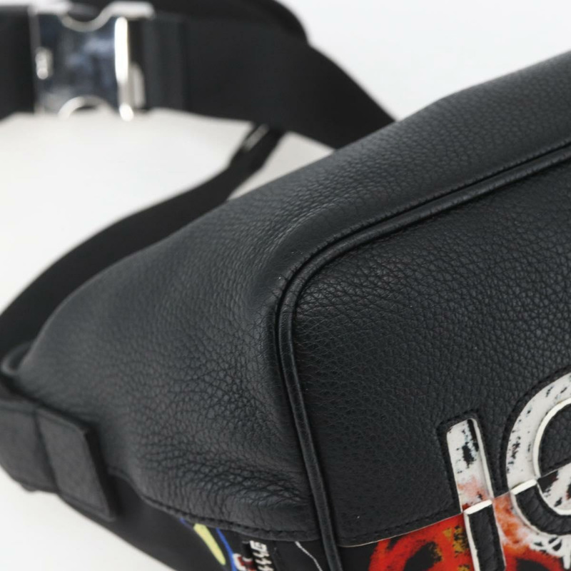 【日本直送】FENDI 腰包 尼龍皮革 多色 銀色 正品 ka1596SAM-16