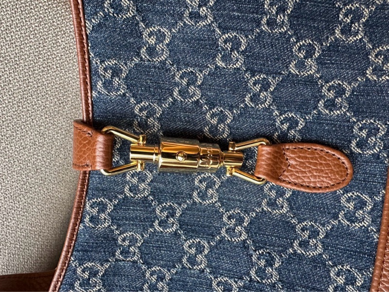 GUCCI 古馳 Jackie 1961 全新金色鎖扣 老花滿印 可拆卸延長肩帶 帆布拼皮革飾邊 帆布包 半月腋下包-4