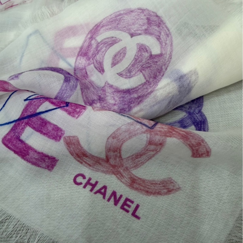 CHANEL春夏限定塗鴉大披巾-10