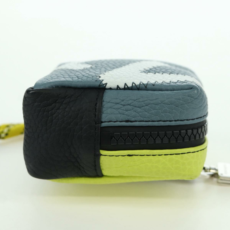 【日本直送】路易威登方形手拿包，撞色設計，灰色皮革，貨號 M00739，正品 ARZ207M-3