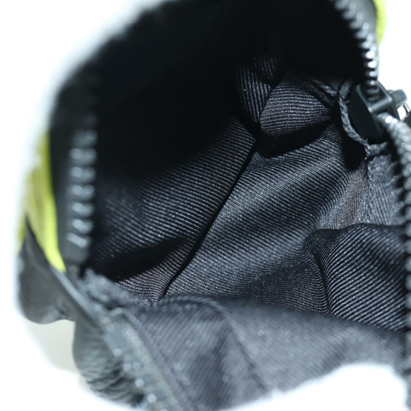 【日本直送】路易威登方形手拿包，撞色設計，灰色皮革，貨號 M00739，正品 ARZ207M-9