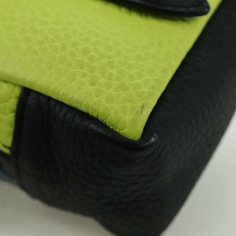 【日本直送】路易威登方形手拿包，撞色設計，灰色皮革，貨號 M00739，正品 ARZ207M-15