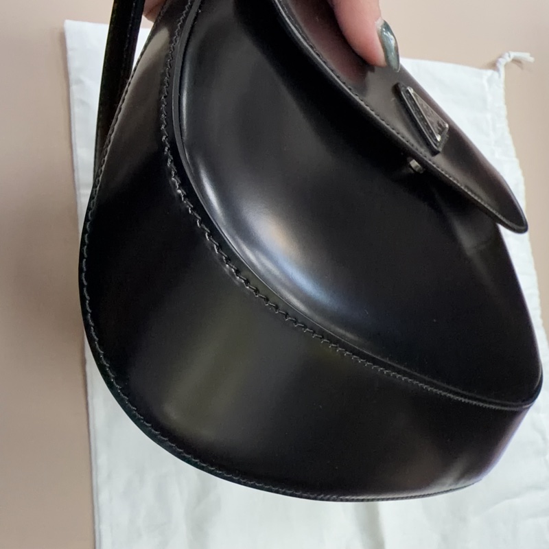 Prada Cleo 小號｜黑色滑面牛皮｜銀扣-7