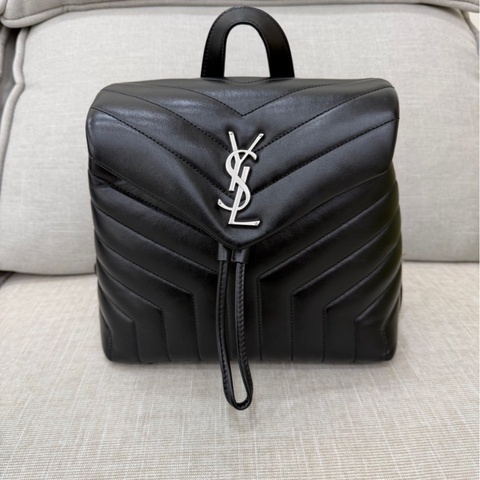 YSL聖羅蘭Loulou小羊皮V紋方胖子黑銀雙肩包