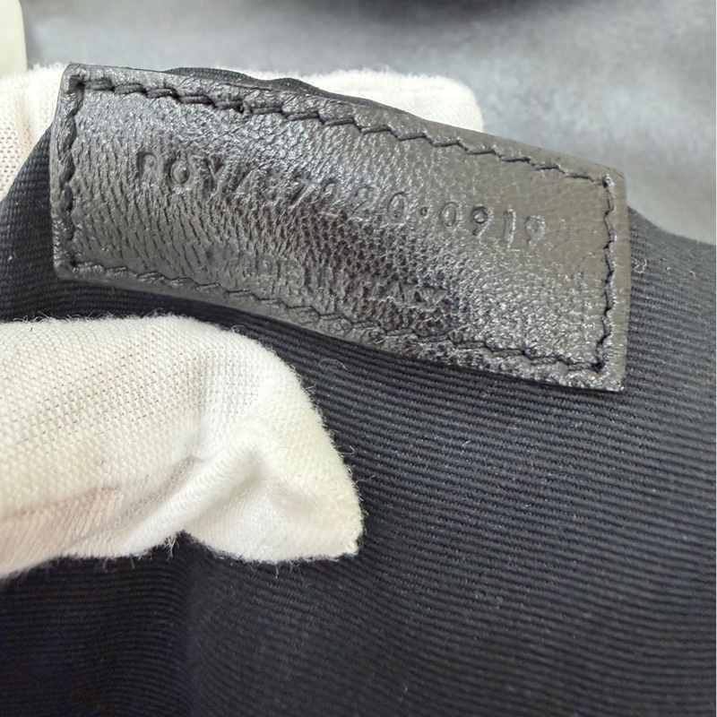 YSL聖羅蘭Loulou小羊皮V紋方胖子黑銀雙肩包-24