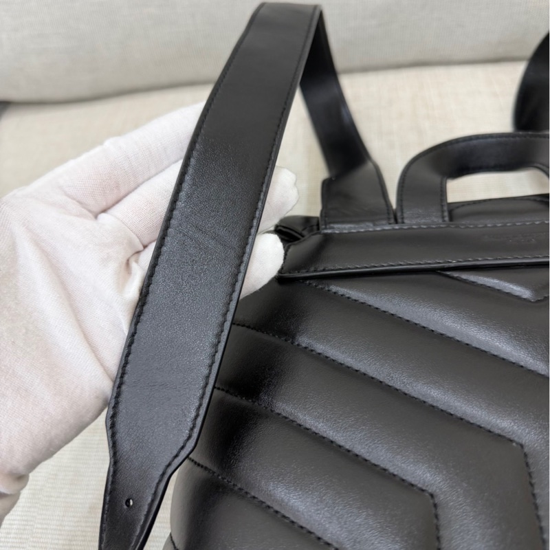 YSL聖羅蘭Loulou小羊皮V紋方胖子黑銀雙肩包-31