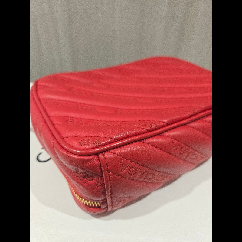 巴黎世家 Balenciaga 紅色 刺繡 復古金鍊 相機包 豆腐包 小方包 可斜背-13