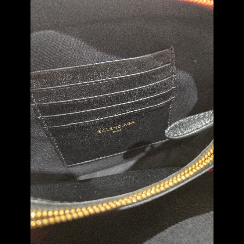 巴黎世家 Balenciaga 紅色 刺繡 復古金鍊 相機包 豆腐包 小方包 可斜背-18