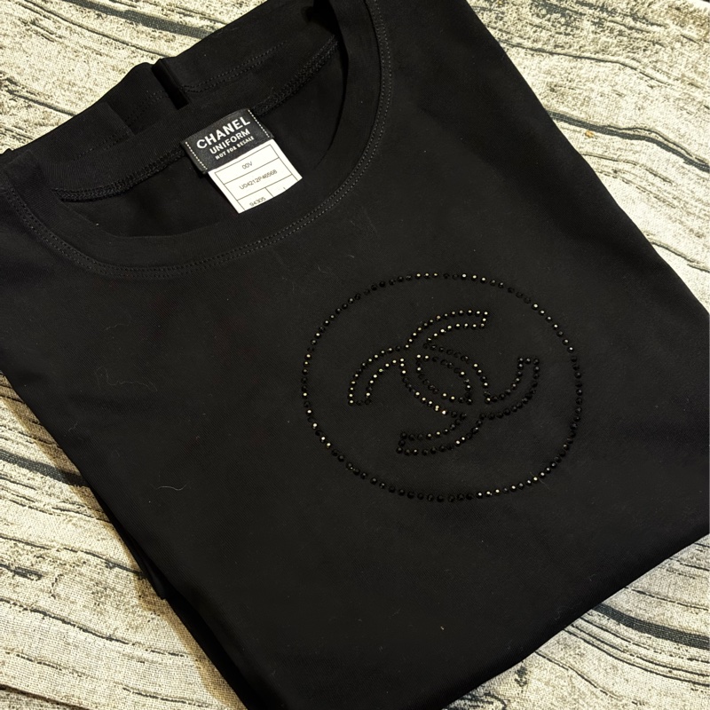 Chanel 員工T-shirt 水鑽款 L 肩41 胸98 衣長63-11