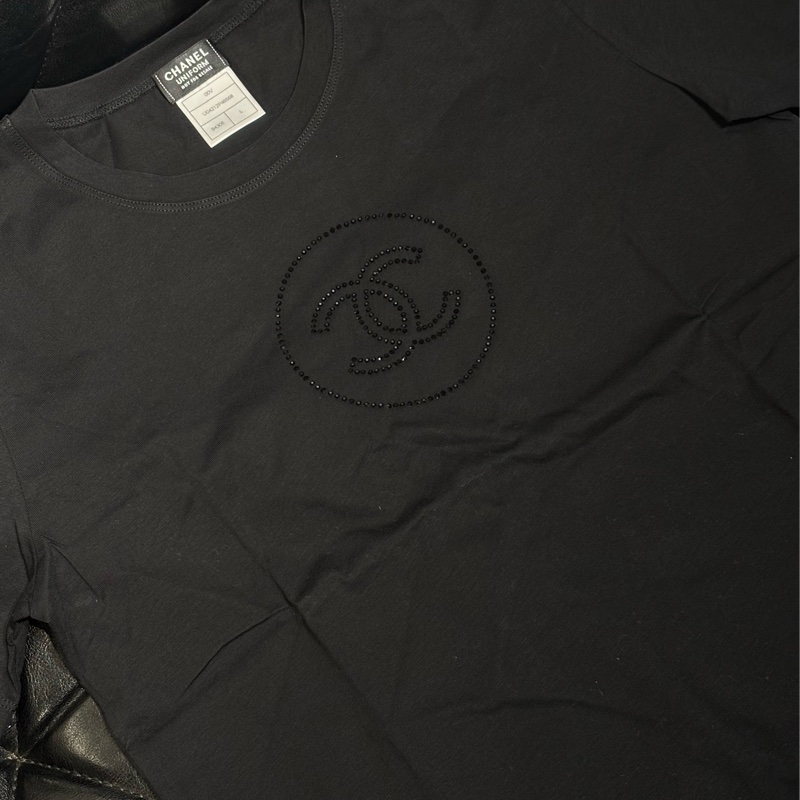 Chanel 員工T-shirt 水鑽款 L 肩41 胸98 衣長63-1