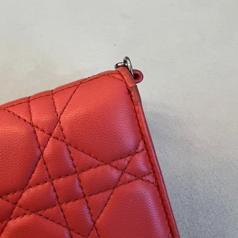 【低價撿漏❗️手慢無✨性價比高】Dior 橘紅色長款錢包｜lady藤格紋手拎包-3