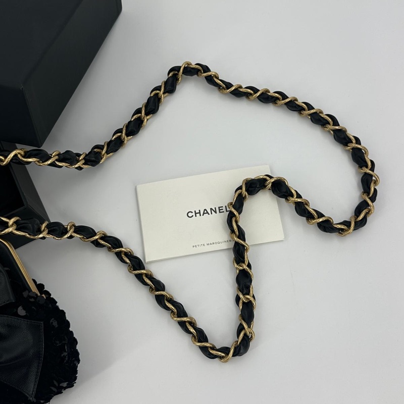 Chanel 24A Sequin Lambskin Tweed Black Bow Mini Clutch Bag-4